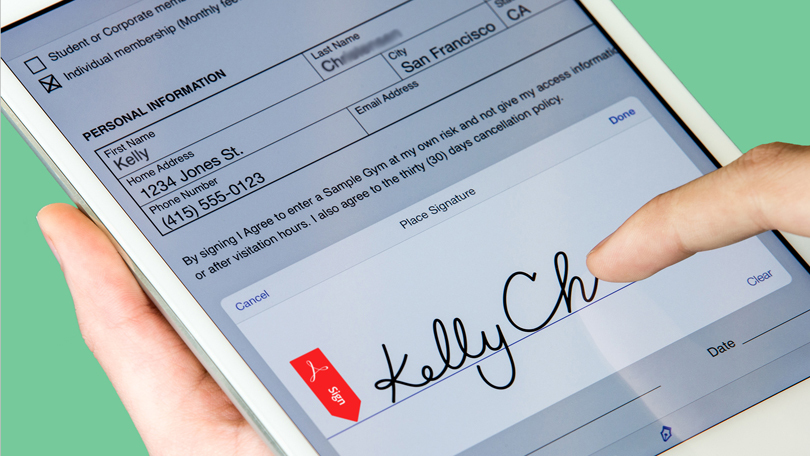 Marketing tool Adobe Sign hoạt động dựa vào cloud-based e-signature